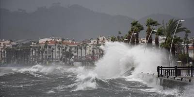 Muğla'da sağanak ve fırtına yaşamı olumsuz etkiliyor