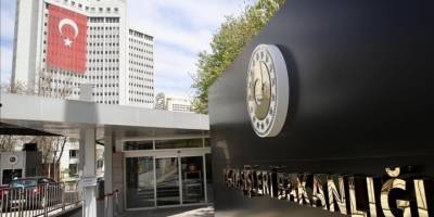 Dışişleri Bakanlığı, Danimarka'da Kur'an-ı Kerim yakılmasına izin verilmesini lanetledi