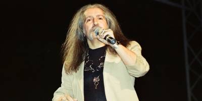 7'den 77'ye gönüllere taht kuran sanatçı: Barış Manço