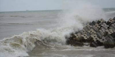 Meteoroloji'den Doğu Karadeniz ve Doğu Akdeniz'de yarın için fırtına uyarısı