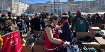 Adıyaman’da depremzedelere yiyecek ve kıyafet desteği sağlanıyor
