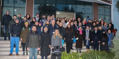 İzmir'den gönüllü 50 sağlık çalışanı, Hatay'a uğurlandı