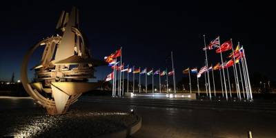 NATO, depremzedeler için Türkiye'ye konteyner gönderiyor