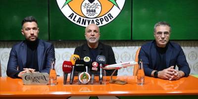 Alanyaspor'da teknik direktörlük görevine Ersun Yanal getirildi