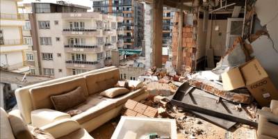 Adıyaman'da ağır hasarlı binaların içi yıkımın boyutunu bir kez daha ortaya koydu
