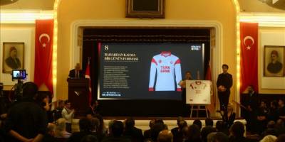 Galatasaray'dan depremzedeler yararına müzayede