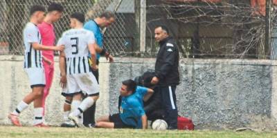 Yeşil sahalarda bu da oldu! Oyuncak tabancayla hakemi sakatladılar!