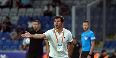 Emre Belözoğlu'ndan Beşiktaş taraftarına küfür tepkisi: Hepsi annesinin elini öpsün