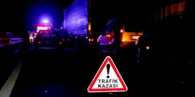 Manisa'da beton bariyerlere çarpan otomobildeki yolcu hayatını kaybetti