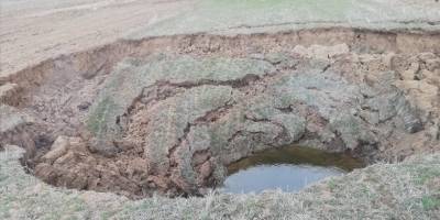 Sivas'ın Zara ilçesinde obruk oluştu