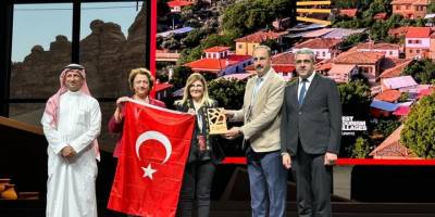 "Dünyanın En İyi Köyleri" listesine giren Birgi, ödülünü aldı