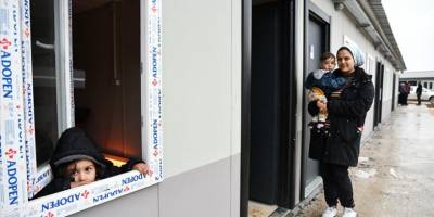 Nurdağı'nda depremzedeler prefabrik evlere yerleşmeye başladı