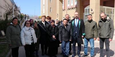 Manisa'da genç kızı öldürdüğü gerekçesiyle hakkında dava açılan sanığa "tehditten" ceza