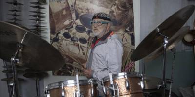 Caz Müzisyeni Okay Temiz: Yaptığım şeyler alkış alayım diye değil