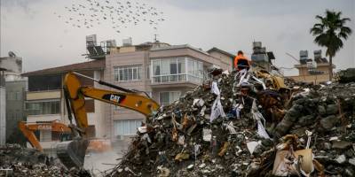 Hatay'da bina yıkım ve enkaz kaldırma çalışmaları 5 mahallede sürecek