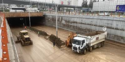 Şanlıurfa'da sel sonrası temizlik çalışmaları devam ediyor