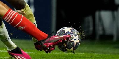 Bayern Münih iki penaltı golüyle Bayern Leverkeusen’e 2-1 yenildi