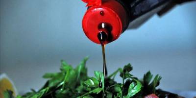 Resmi Gazete'de yayımlandı: 'Nar ekşisi' görünümlü soslar artık yasak