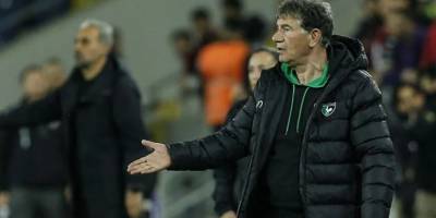 Denizlispor'da teknik direktör Giray Bulak dönemi sona erdi