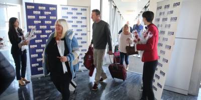 İngiltere'den sezonun ilk turist kafilesi Bodrum'a geldi