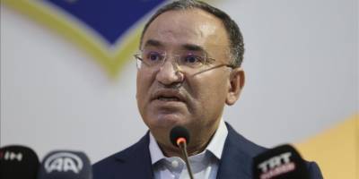 Adalet Bakanı Bozdağ: Kahramanmaraş merkezli depremlerde tutuklananların sayısı 325'e yükseldi