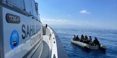 Muğla açıklarında 16 düzensiz göçmen kurtarıldı