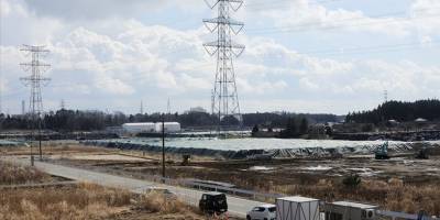 Japon hükümeti, Fukuşima'da iki bölgenin tahliye emrini kaldırdı