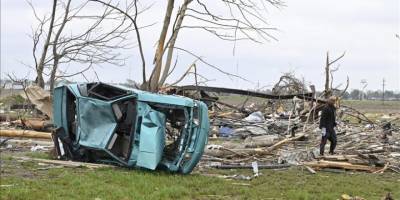 ABD'nin farklı eyaletlerini vuran hortumlarda 18 kişi hayatını kaybetti