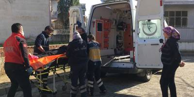 Arkadaşı ile çatıya çıkan genç kız aşağıya atladı