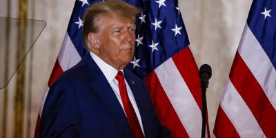 Trump, partisinden en yakın rakibi DeSantis'i seçimlerde aday olmaması yönünde uyardı