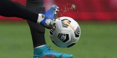 Çocuklarını futbolcu yapacakları vaadiyle aileleri dolandıran 2 çete çökertildi