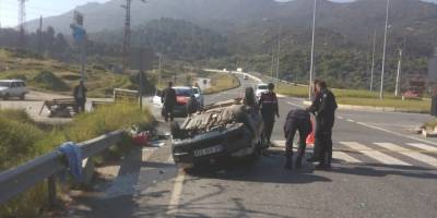 Aydın'da iki otomobilin çarpışması sonucu 2 kişi yaralandı