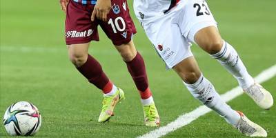 Beşiktaş, Süper Lig'de yarın Trabzonspor'a konuk olacak