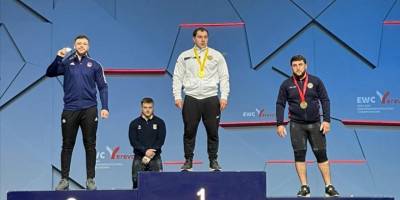 Milli halterci Hakan Şükrü Kurnaz, Avrupa Şampiyonası'nda gümüş madalya kazandı