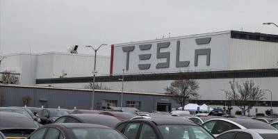 Tesla, ABD'de bazı elektrikli araç modellerinin fiyatlarında artışa gitti