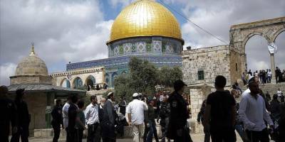Fanatik Yahudilerden Mescid-i Aksa'ya baskın