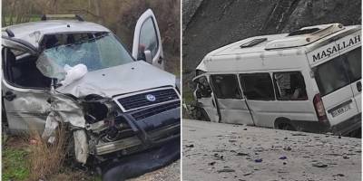 Ankara'da işçi servisi ile hafif ticari aracın çarpıştığı kazada 2 kişi hayatını kaybetti, 17 kişi yaralandı