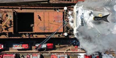 Tuzla'da tersanede bakıma alınan yük gemisinde yangın çıktı