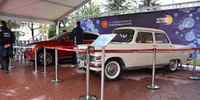 Devrim ve Togg, İç Anadolu Kariyer Fuarı'nda yan yana sergilendi