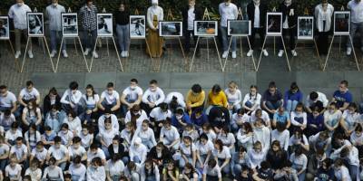 Bosna Hersek'te 1992-1995'teki Saraybosna kuşatmasında öldürülen 1601 çocuk anıldı