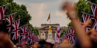 İngiliz ekonomisi yılın ilk çeyreğinde yüzde 0,1 büyüdü