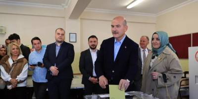 İçişleri Bakanı Soylu, İstanbul'da oyunu kullandı