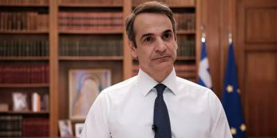 Yunanistan Başbakanı Miçotakis, ABD uçak gemisini ziyaret etti