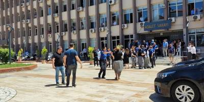 Aydın'da adliyede çıkan kavgada 1 kişi bıçakla yaralandı