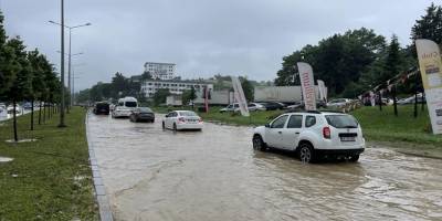 Samsun'da şiddetli yağış sel ve taşkınlara neden oldu