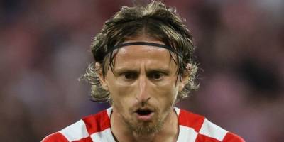 Luka Modric 200 milyon Euro'luk teklifi reddetti