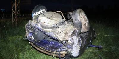 Kütahya'da devrilen otomobildeki 1 kişi öldü, 1 kişi yaralandı