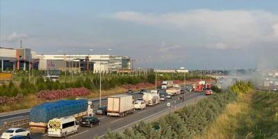 Anadolu Otoyolu'nda yanan tır ulaşımı aksattı