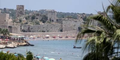 Mavi bayraklı Kızkalesi, bayram tatilinde misafirlerini ağırlamaya hazır