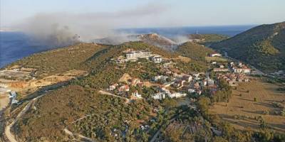 Datça'da makilik alanda yangın başladı